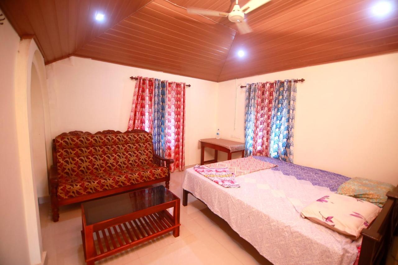 Munroe Lagoons Kollam Exterior foto
