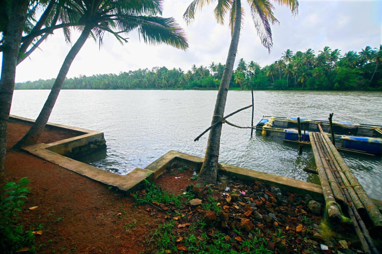 Munroe Lagoons Kollam Exterior foto